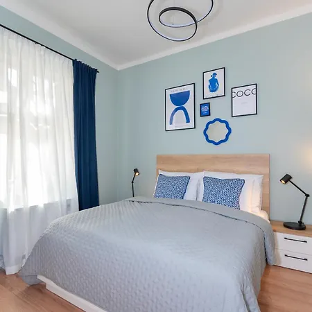 I At Havel's Market * Praga